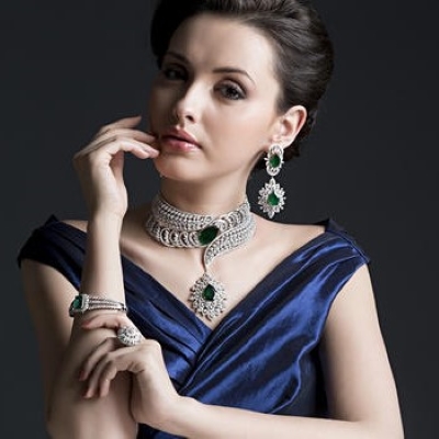 Ready Emerald Jewelry